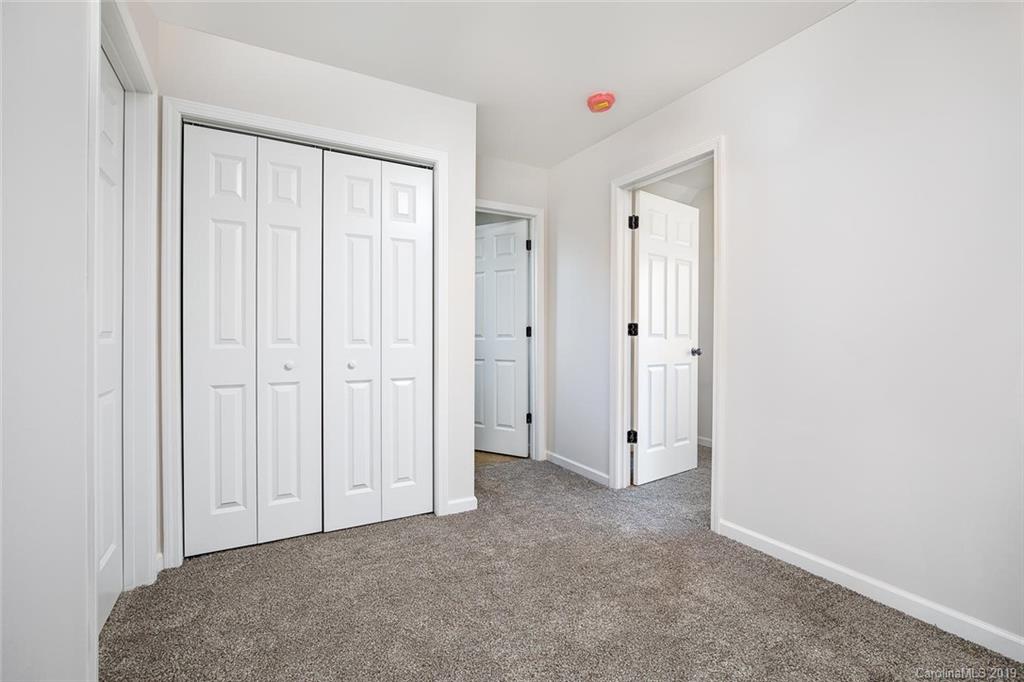 5 Yarrow Meadow Road Weaverville NC 28787