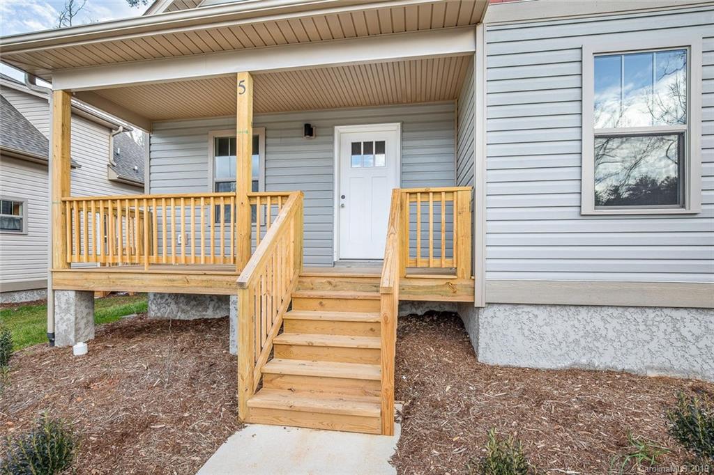 5 Yarrow Meadow Road Weaverville NC 28787