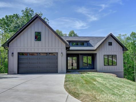 18 Erin Glen Court Fairview NC 28730