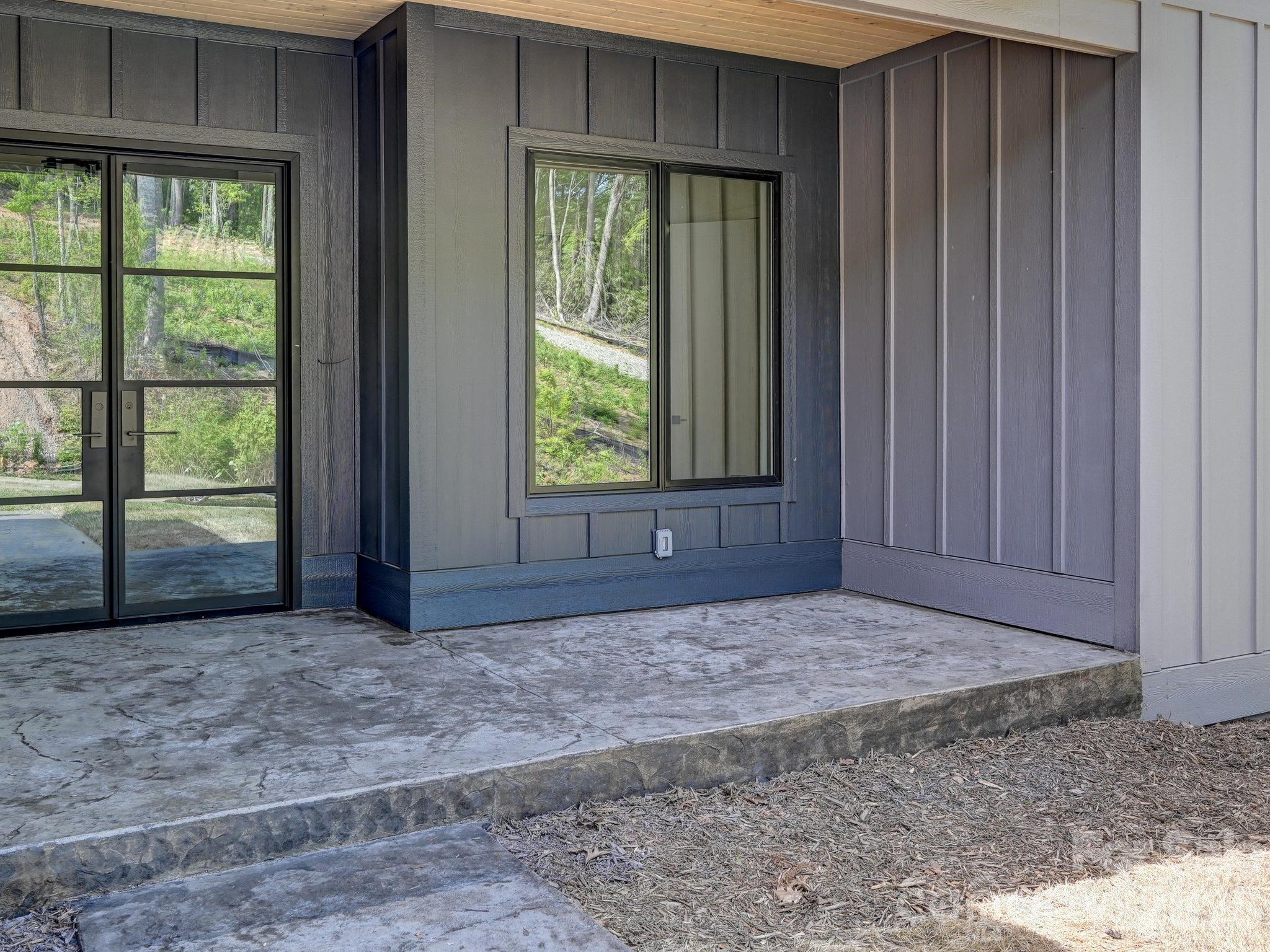18 Erin Glen Court Fairview NC 28730