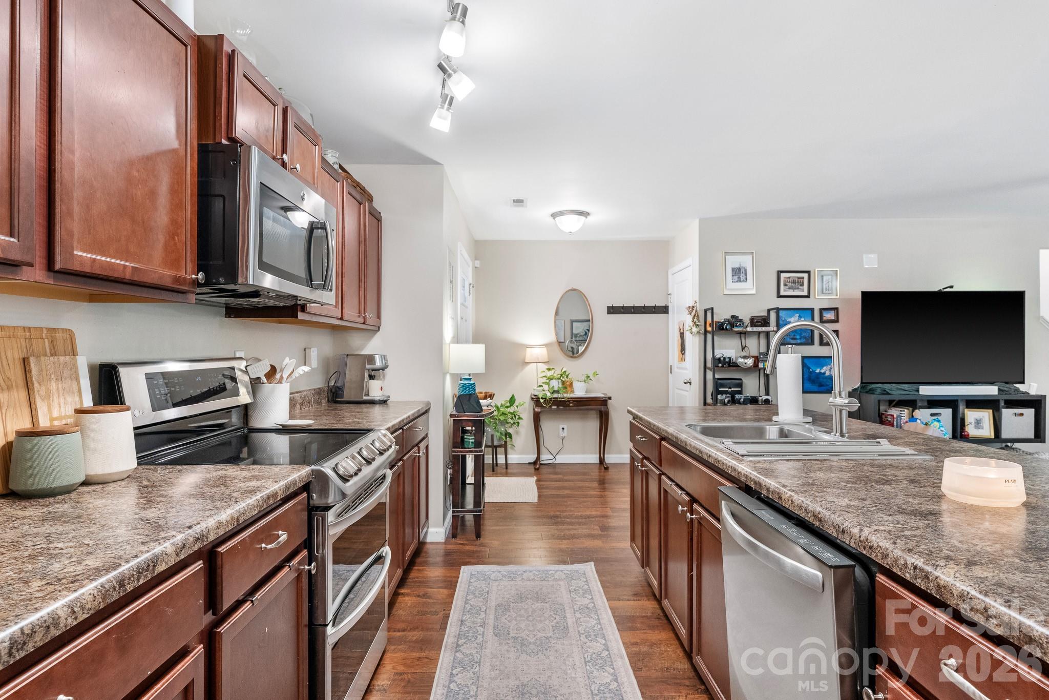 1631 Hooper Court Charlotte NC 28212