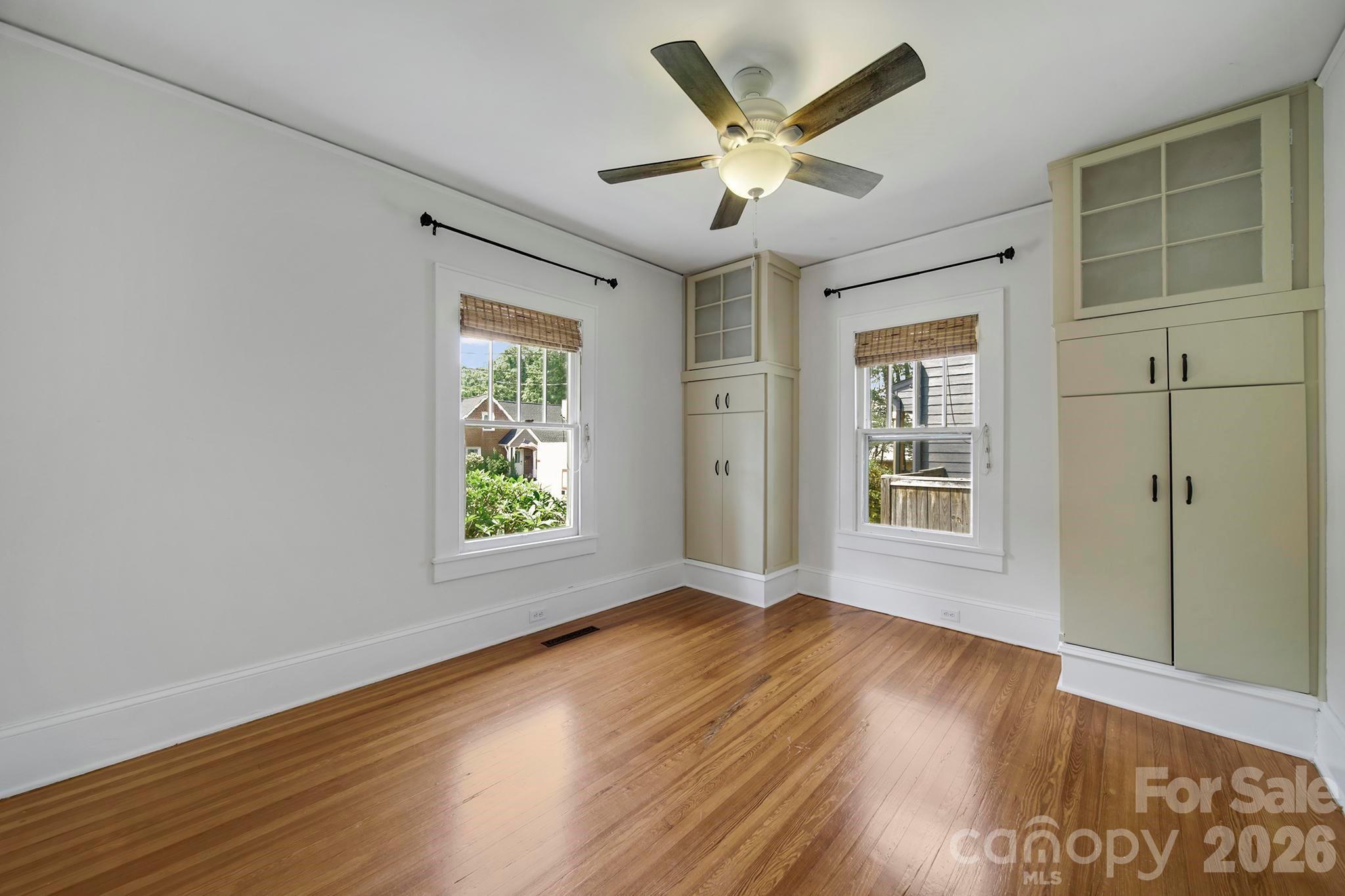 1638 Longfellow Street Charlotte NC 28205