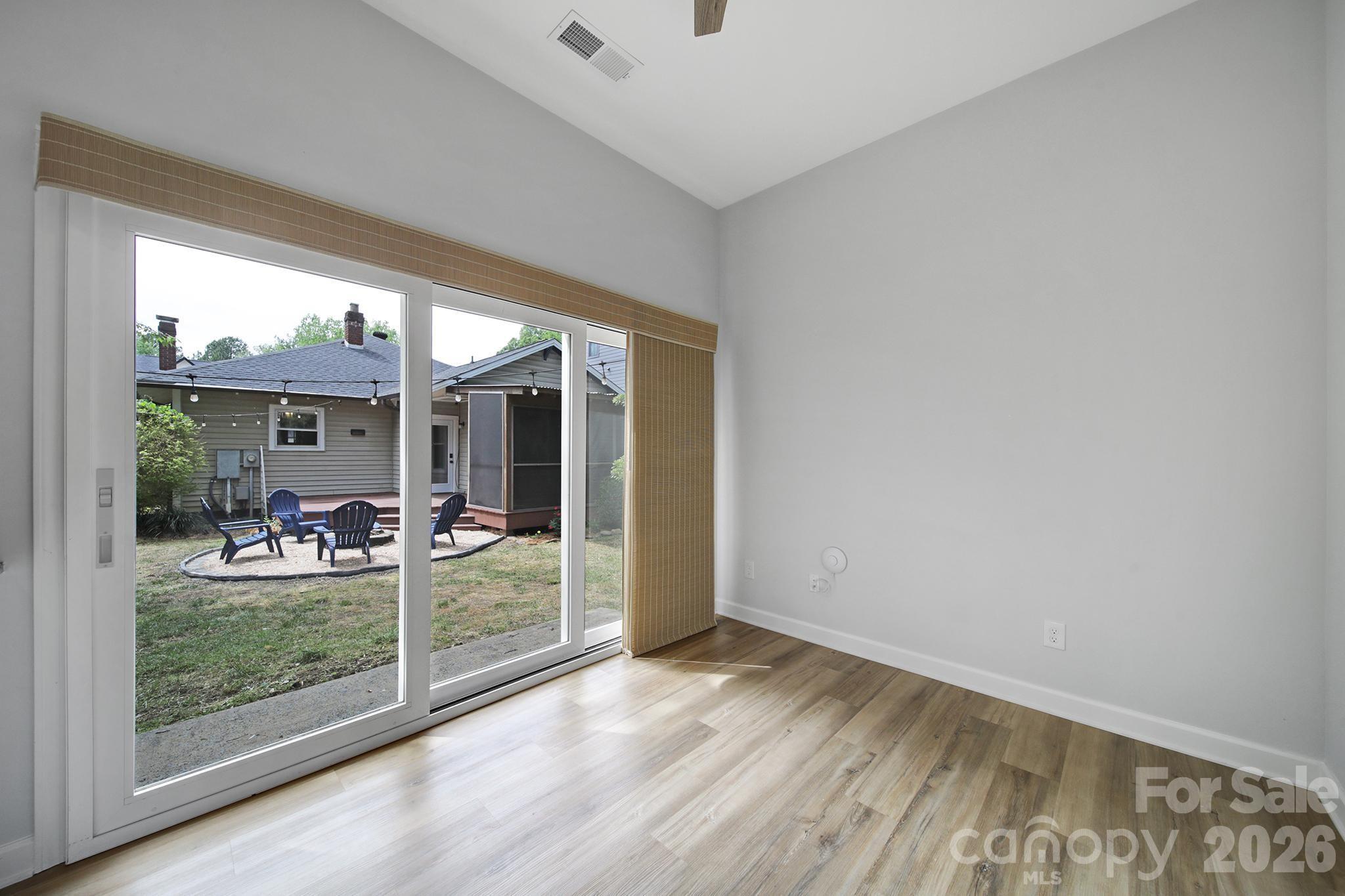 1638 Longfellow Street Charlotte NC 28205