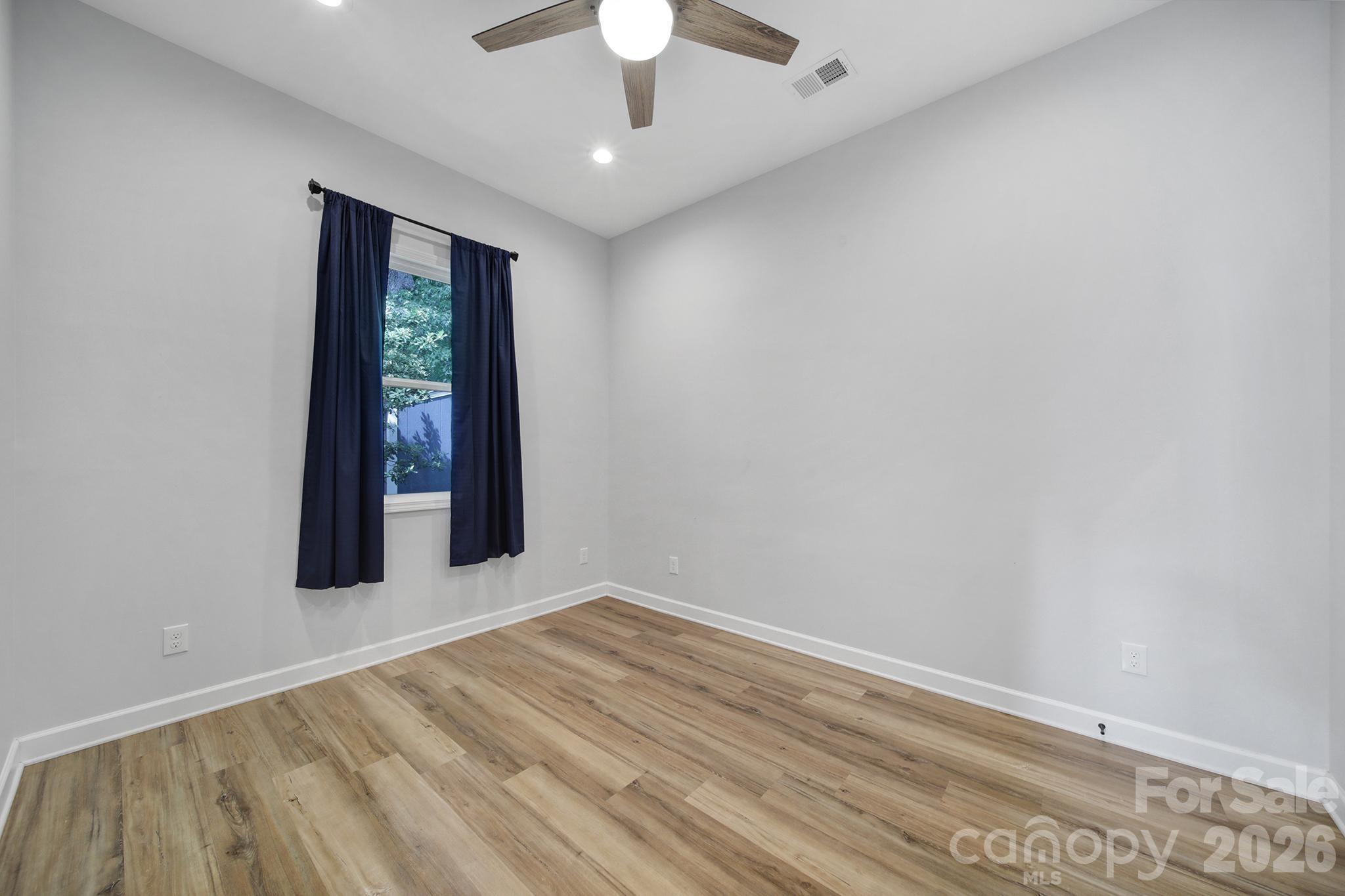 1638 Longfellow Street Charlotte NC 28205
