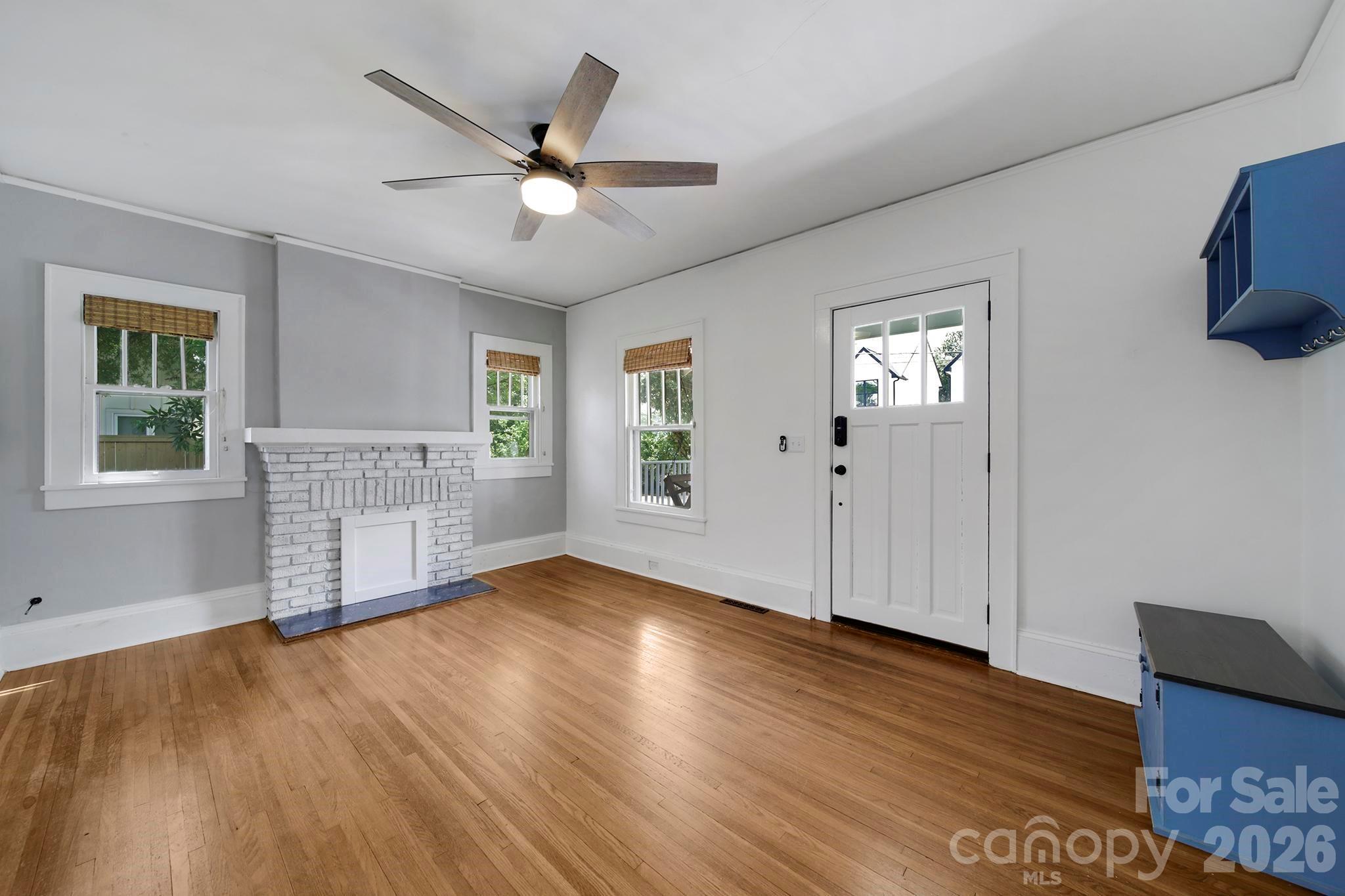 1638 Longfellow Street Charlotte NC 28205