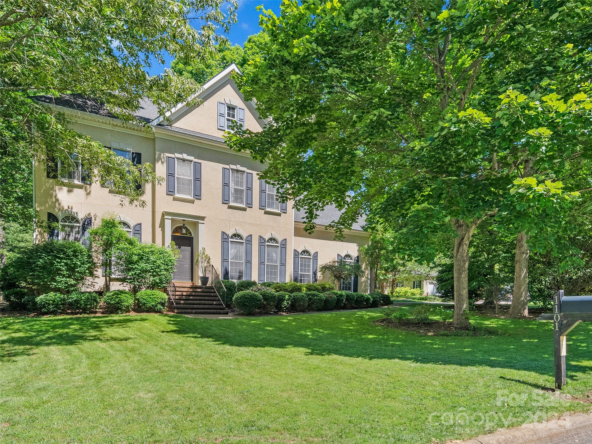 1101 Chicory Lane Asheville NC 28803