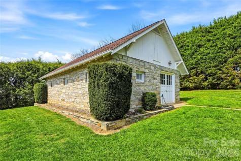 910 Rutledge Annex Hendersonville NC 28739