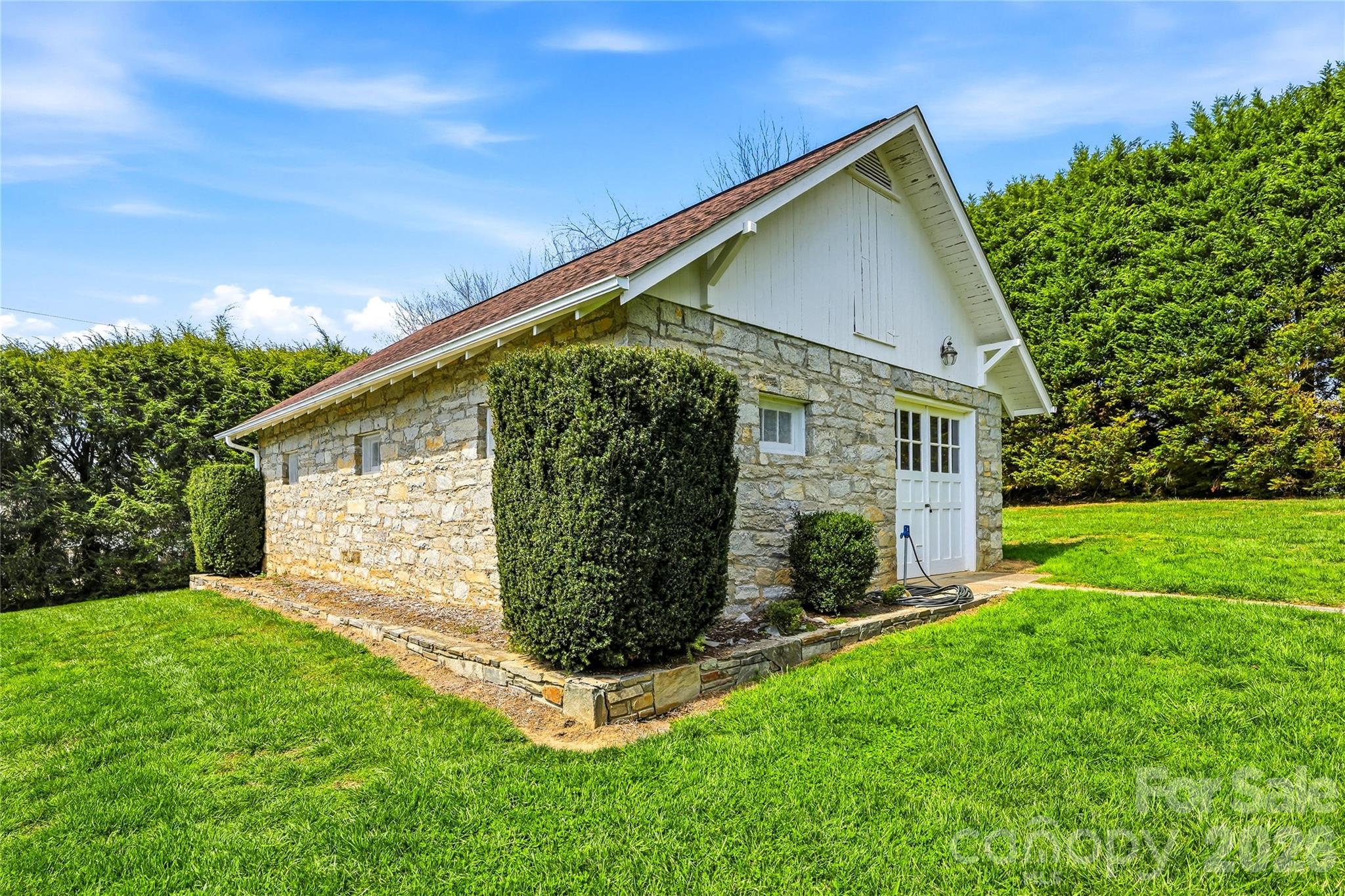 910 Rutledge Annex Hendersonville NC 28739