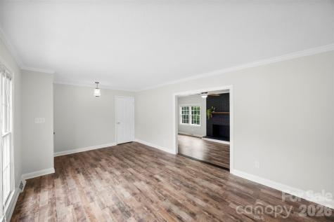 22 Forest Hill Road Belmont NC 28012