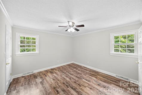 22 Forest Hill Road Belmont NC 28012