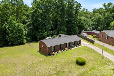 22 Forest Hill Road Belmont NC 28012