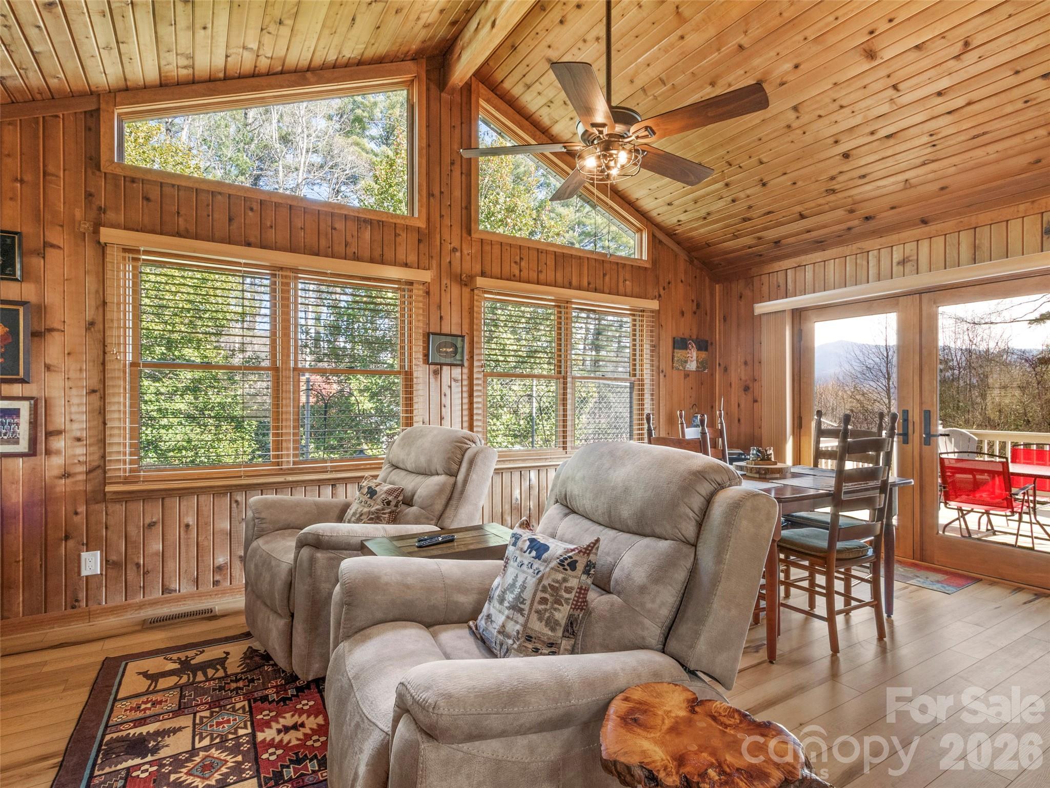 342 Mountain View Road Burnsville NC 28714