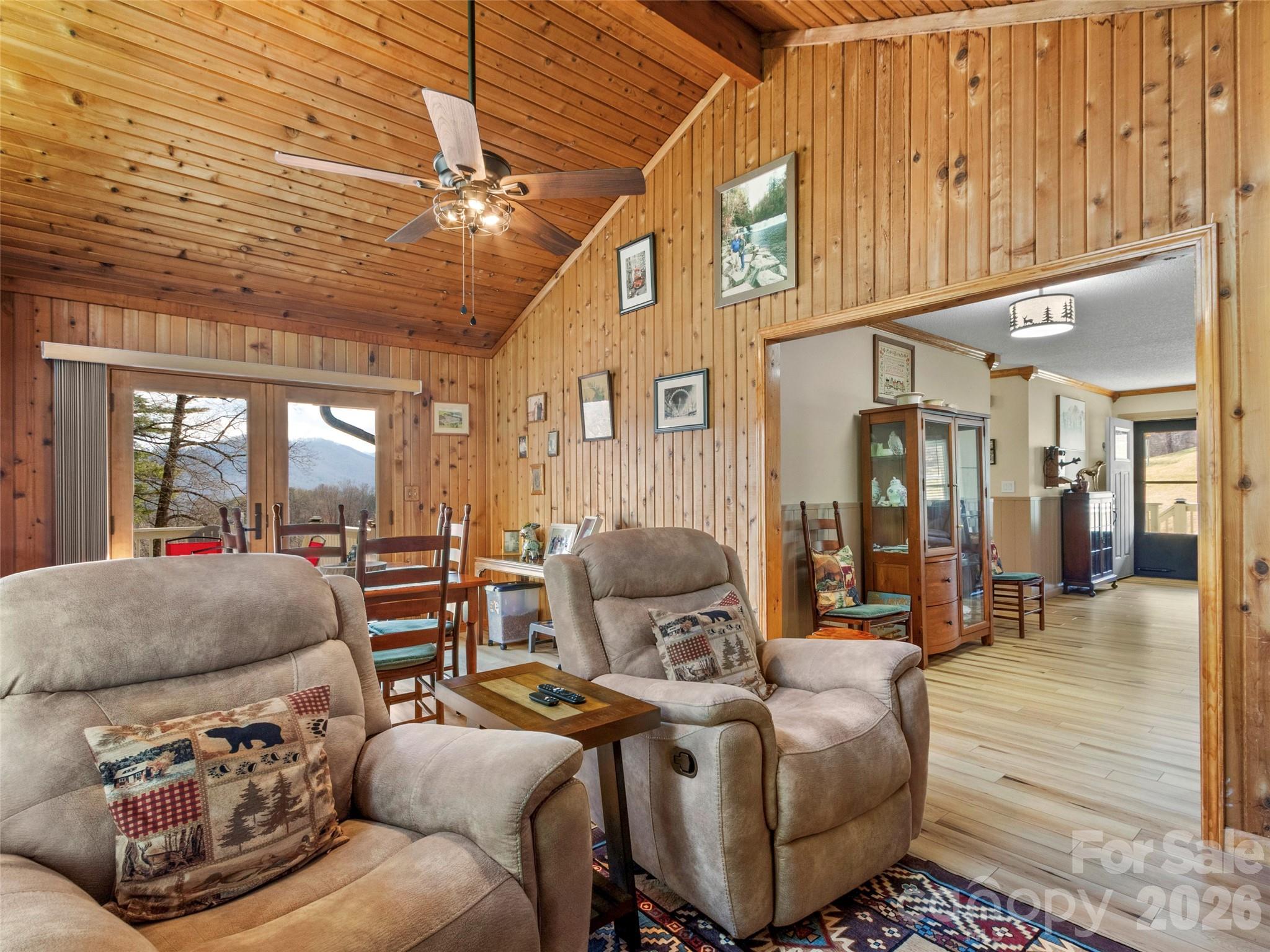 342 Mountain View Road Burnsville NC 28714