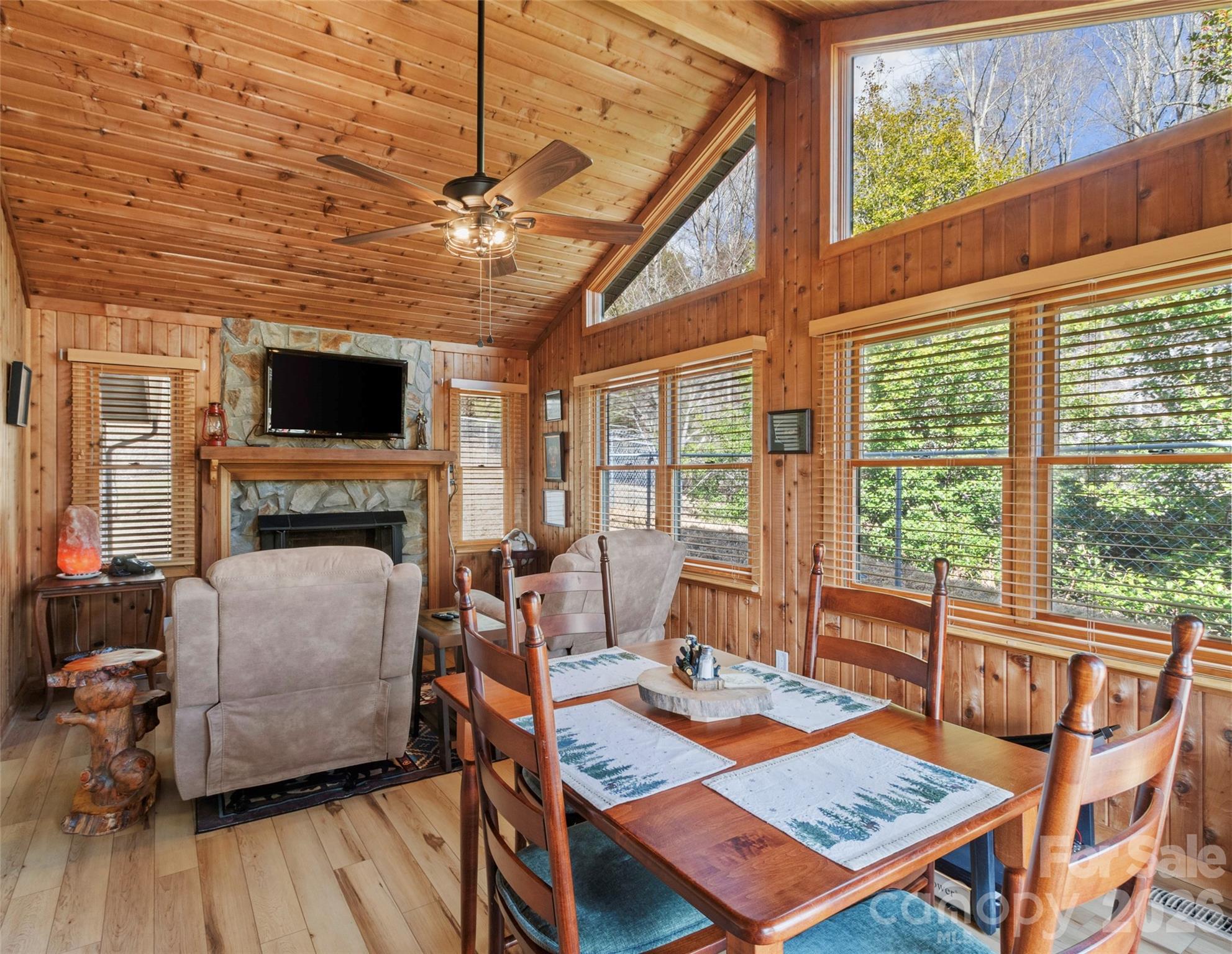 342 Mountain View Road Burnsville NC 28714