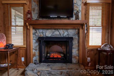 342 Mountain View Road Burnsville NC 28714