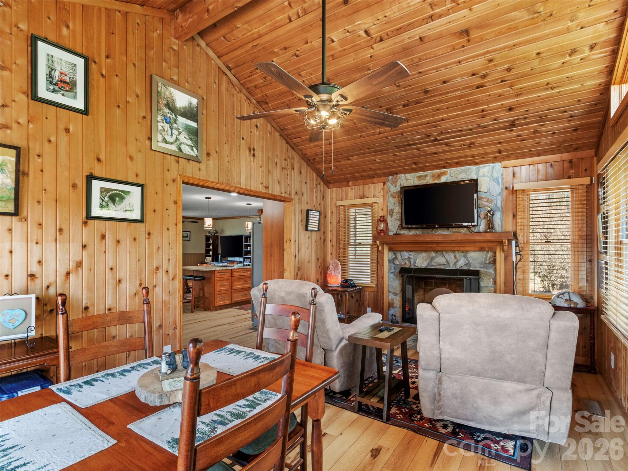 342 Mountain View Road Burnsville NC 28714