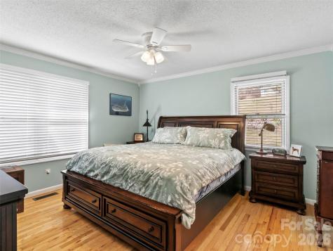 342 Mountain View Road Burnsville NC 28714
