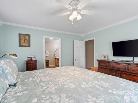 342 Mountain View Road Burnsville NC 28714