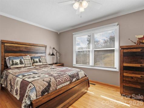 342 Mountain View Road Burnsville NC 28714