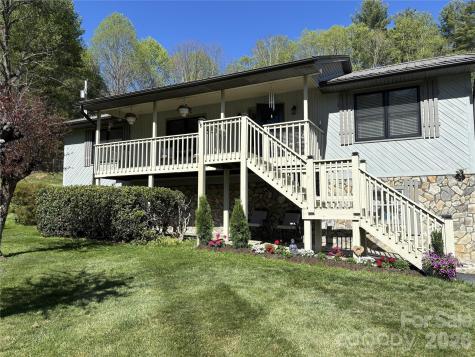 342 Mountain View Road Burnsville NC 28714