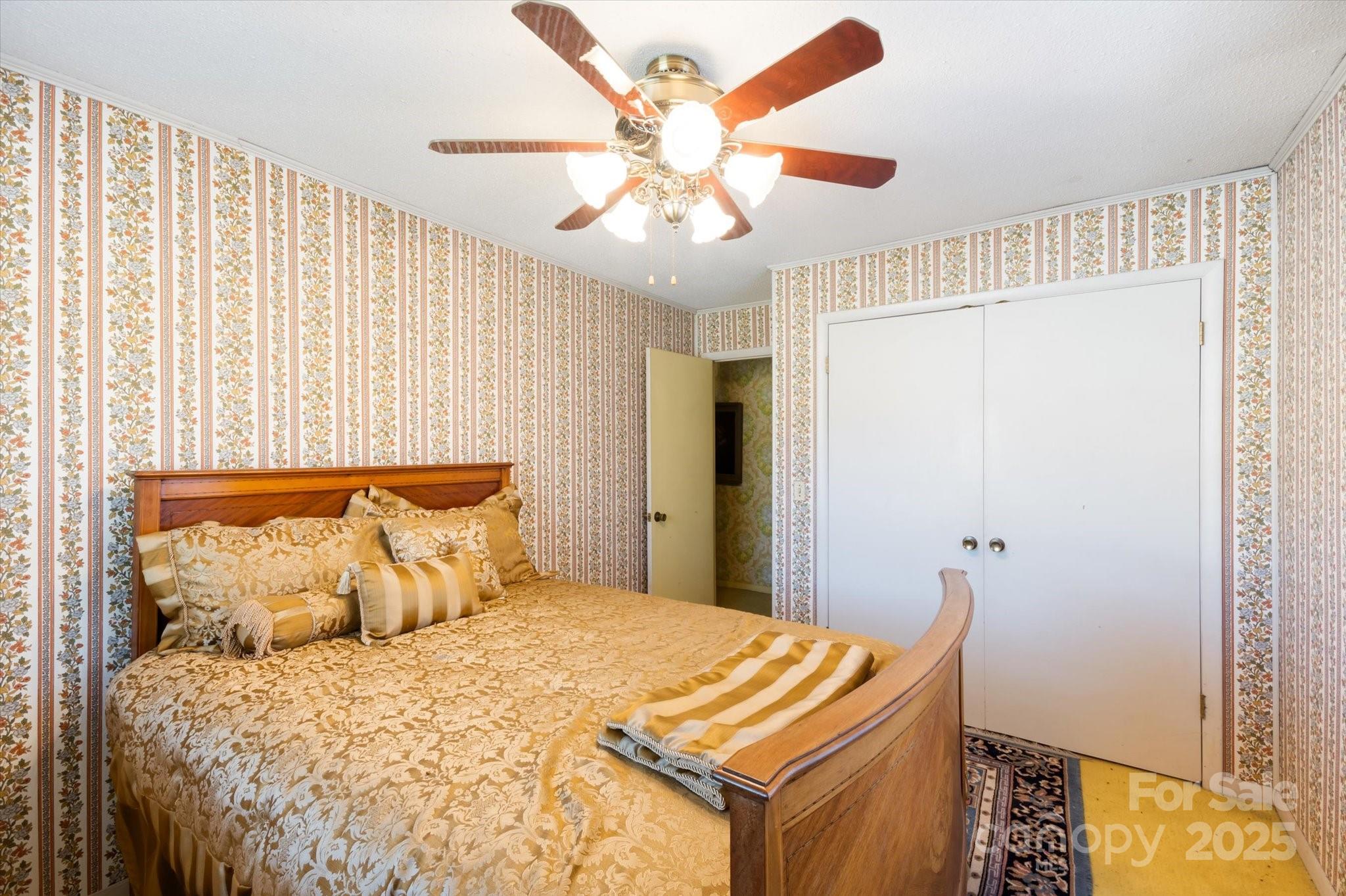 4186 Lake James Road Marion NC 28752