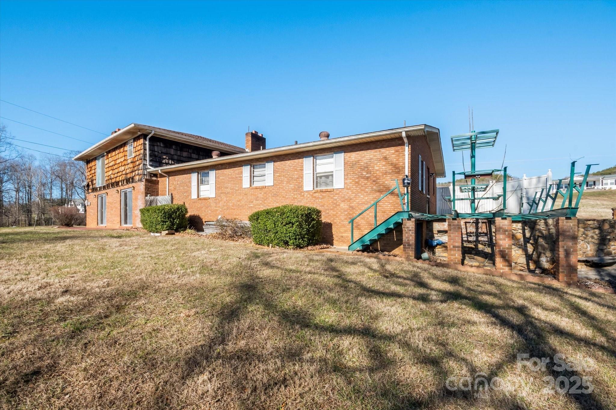 4186 Lake James Road Marion NC 28752