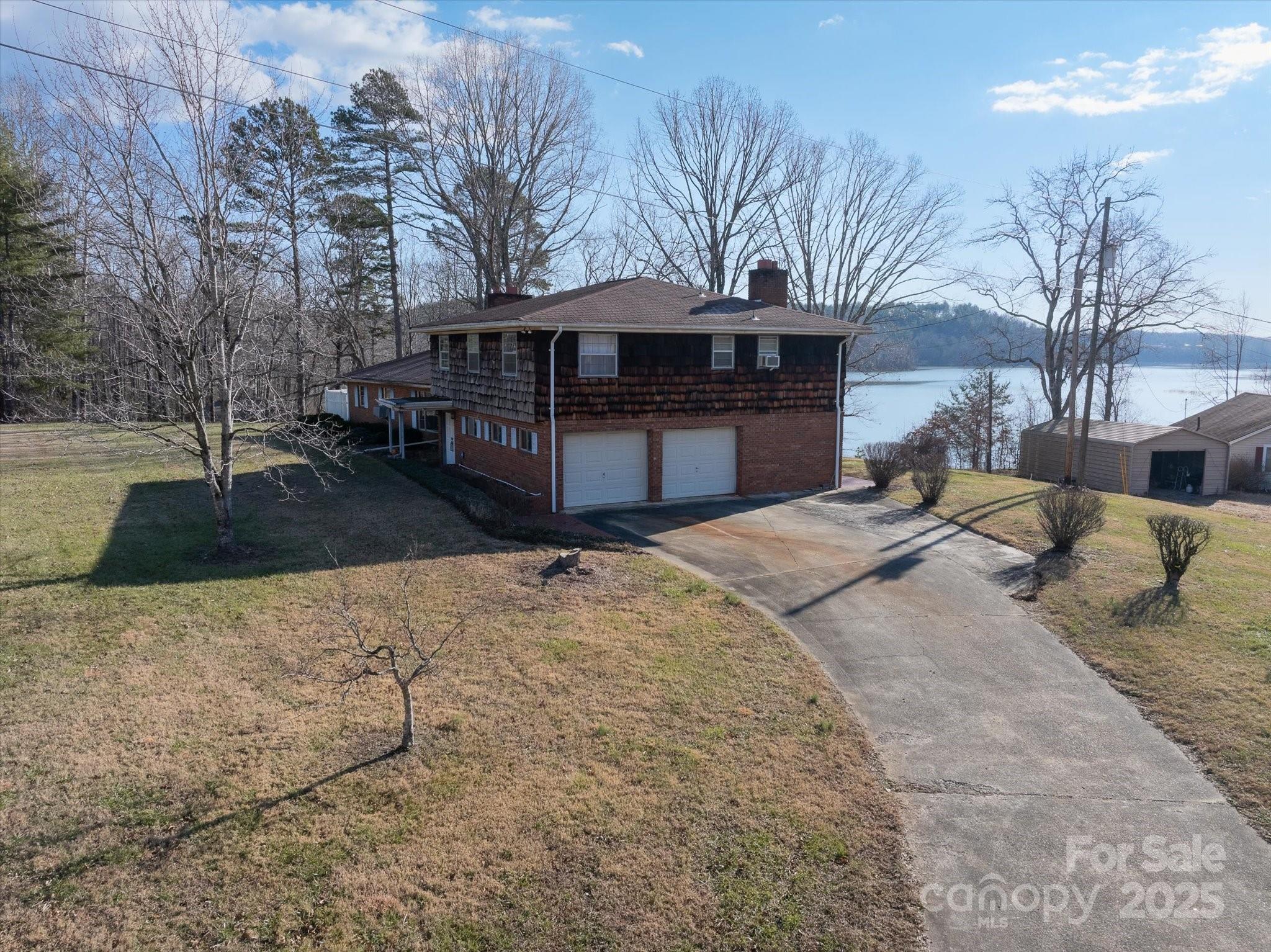 4186 Lake James Road Marion NC 28752