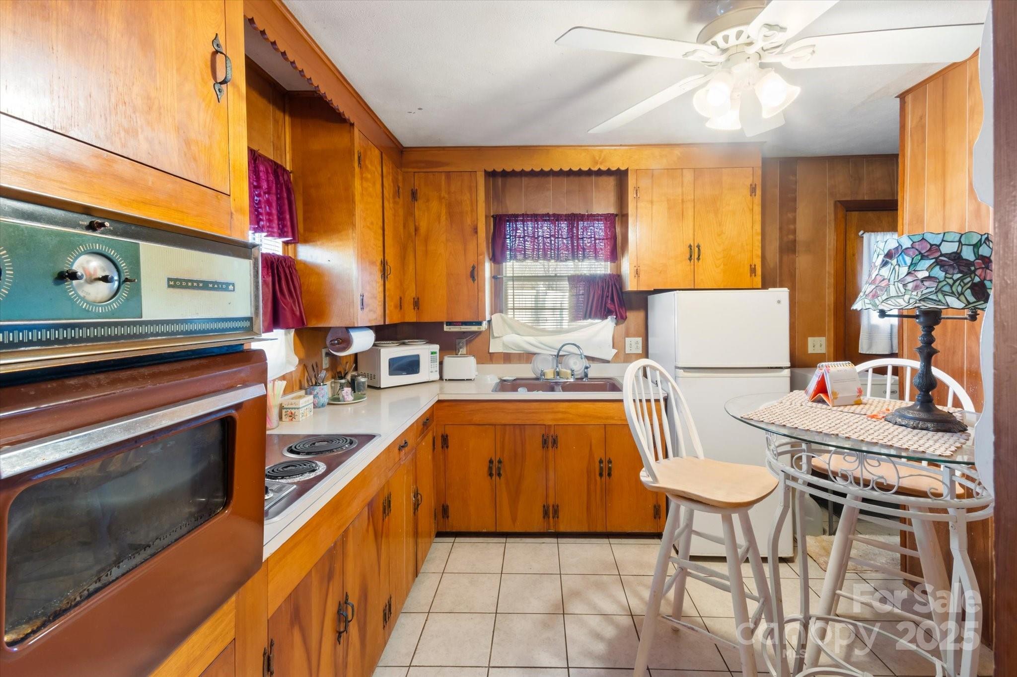 4186 Lake James Road Marion NC 28752