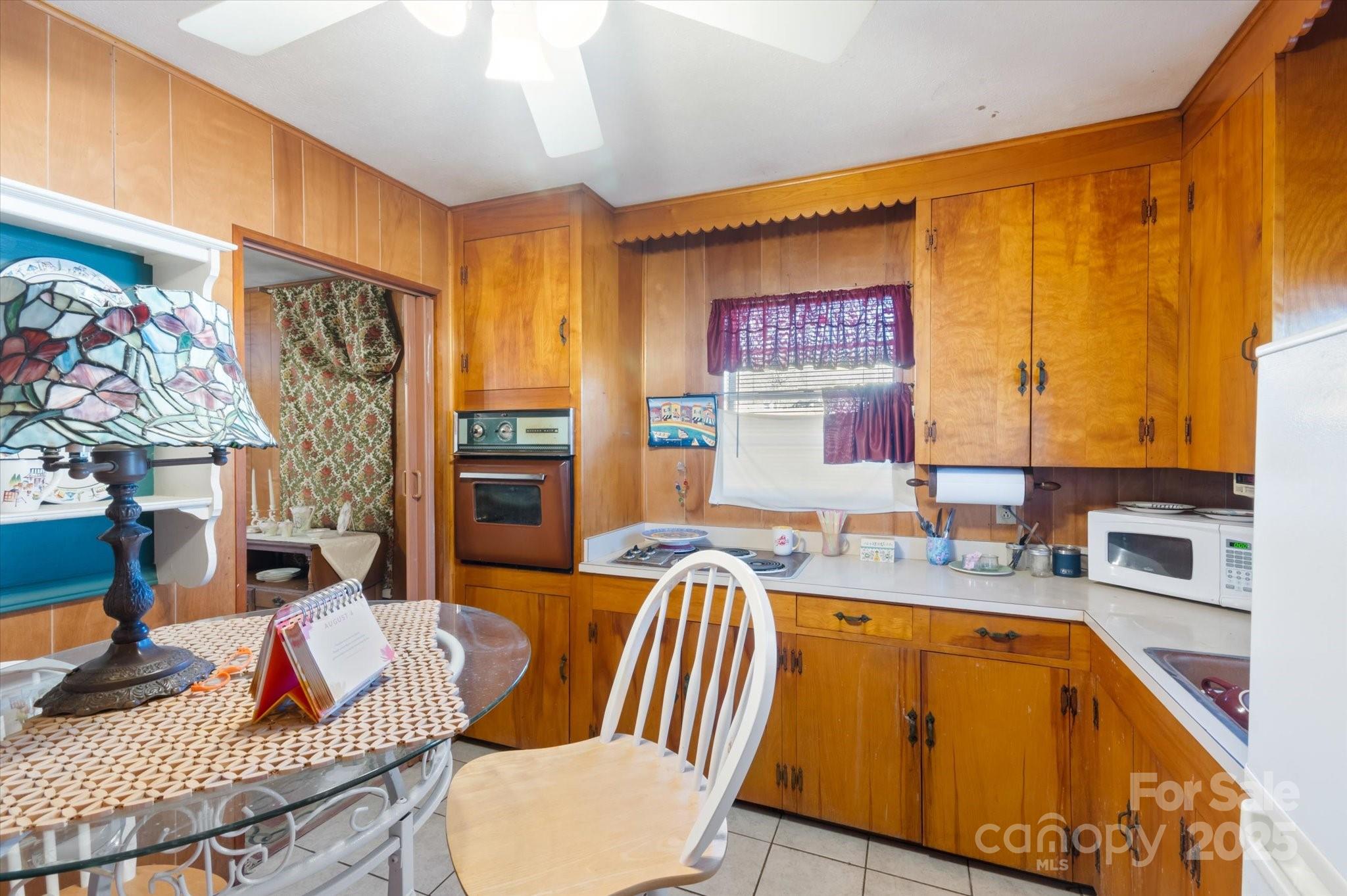 4186 Lake James Road Marion NC 28752