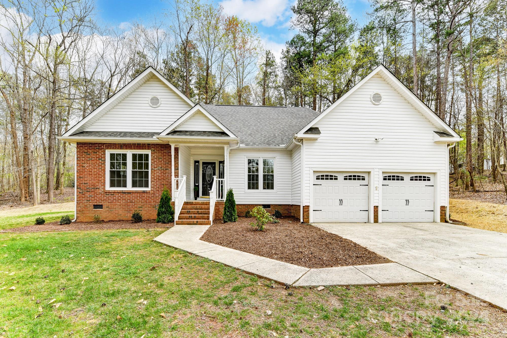2710 Pine Chase Lane Matthews NC 28105