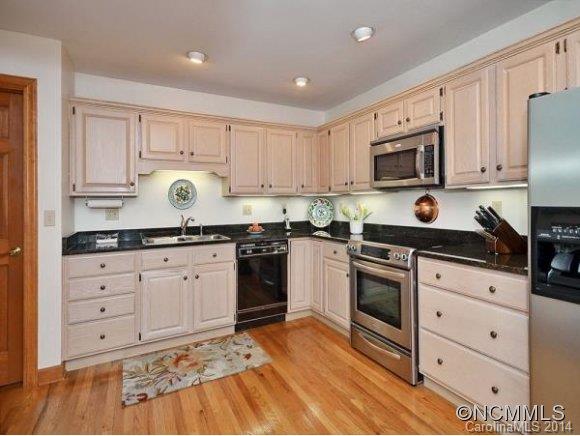 1035 Windsor Drive Asheville NC 28803