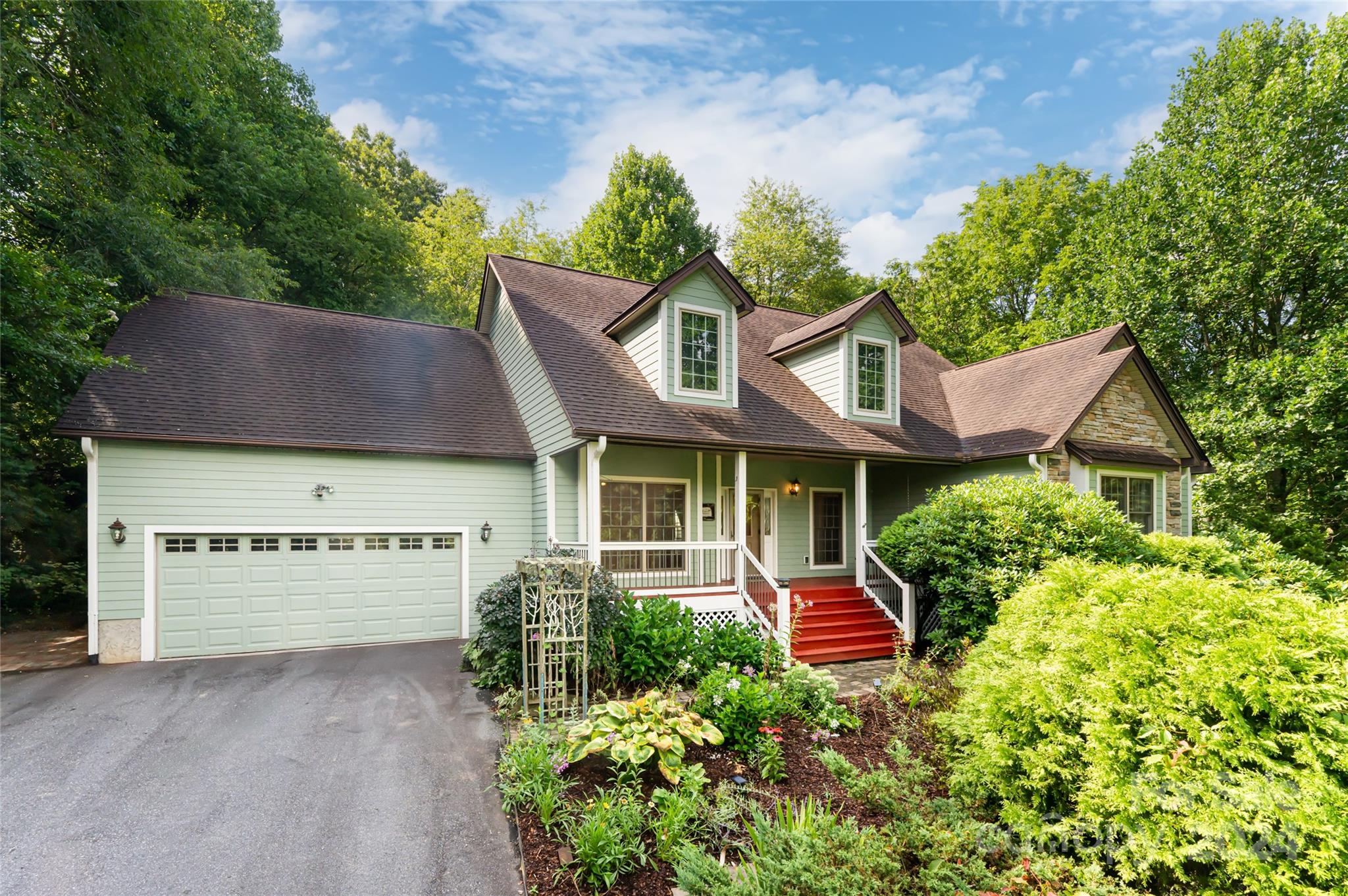 15 Roseanne Lane Fairview NC 28730