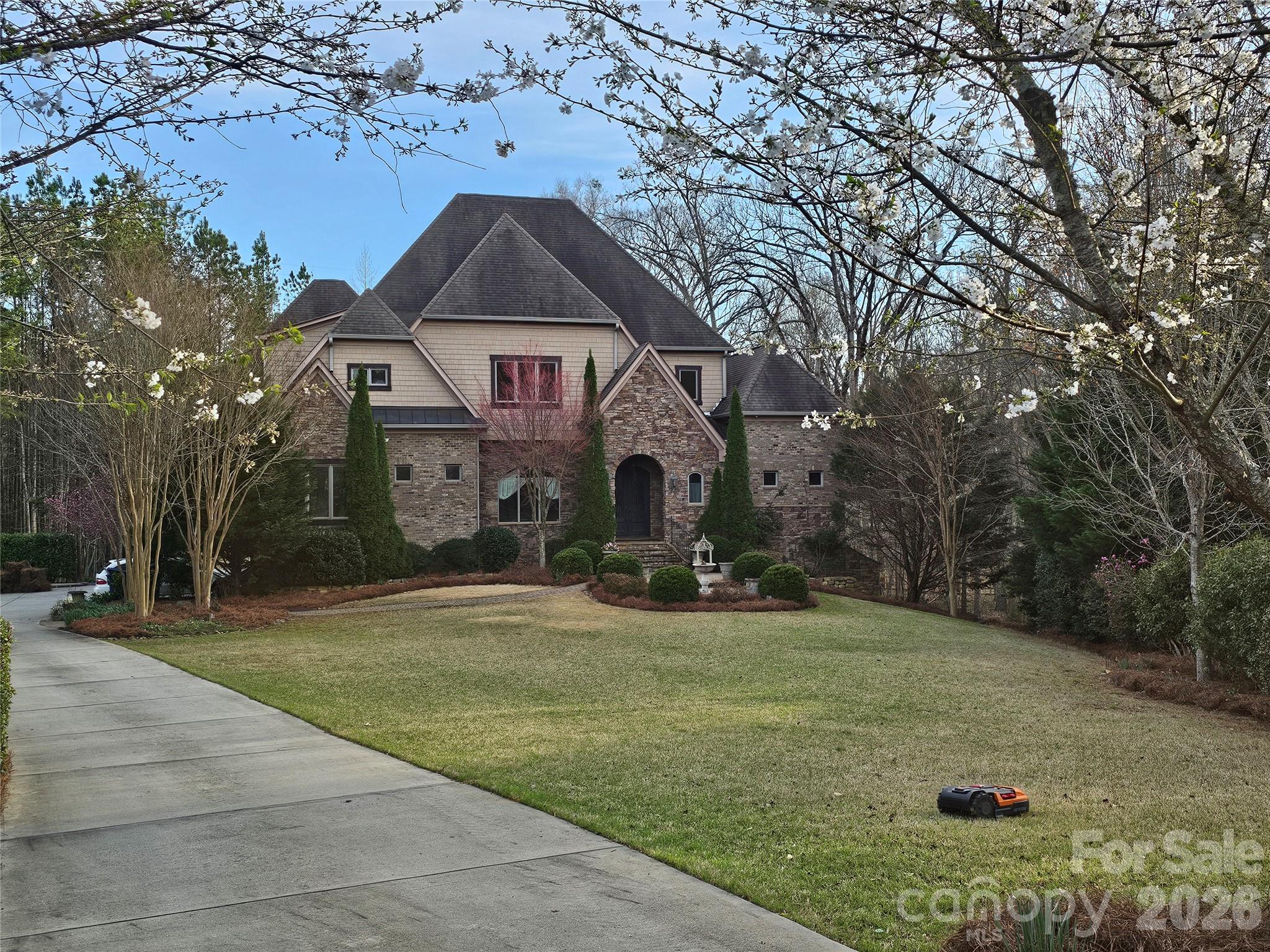 9222 Woodhall Lake Drive Waxhaw NC 28173