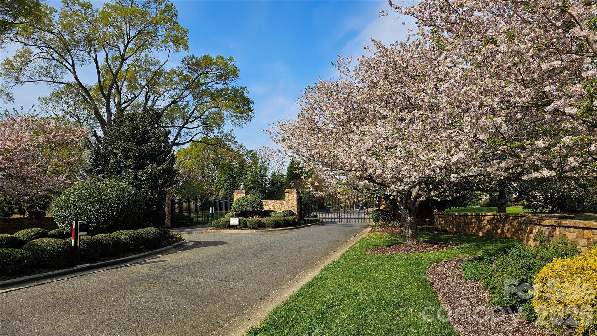 9222 Woodhall Lake Drive Waxhaw NC 28173