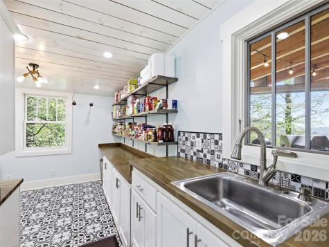 110 Soaring Mountain Drive Waynesville NC 28786