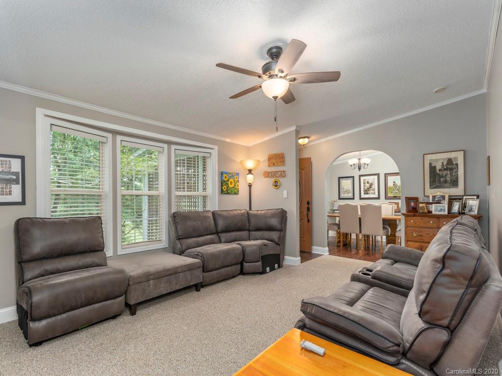 34 Edwards Street Asheville NC 28806