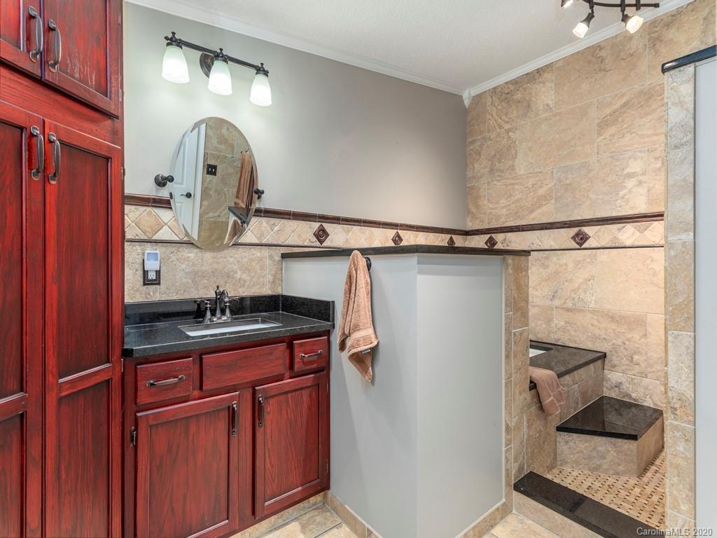 34 Edwards Street Asheville NC 28806