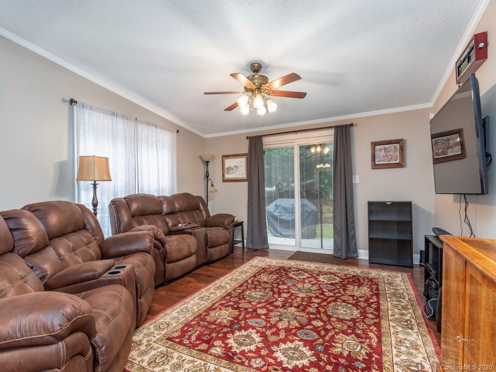 34 Edwards Street Asheville NC 28806