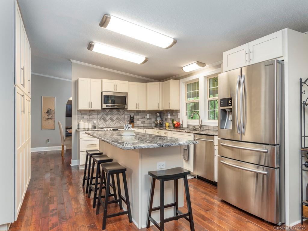 34 Edwards Street Asheville NC 28806