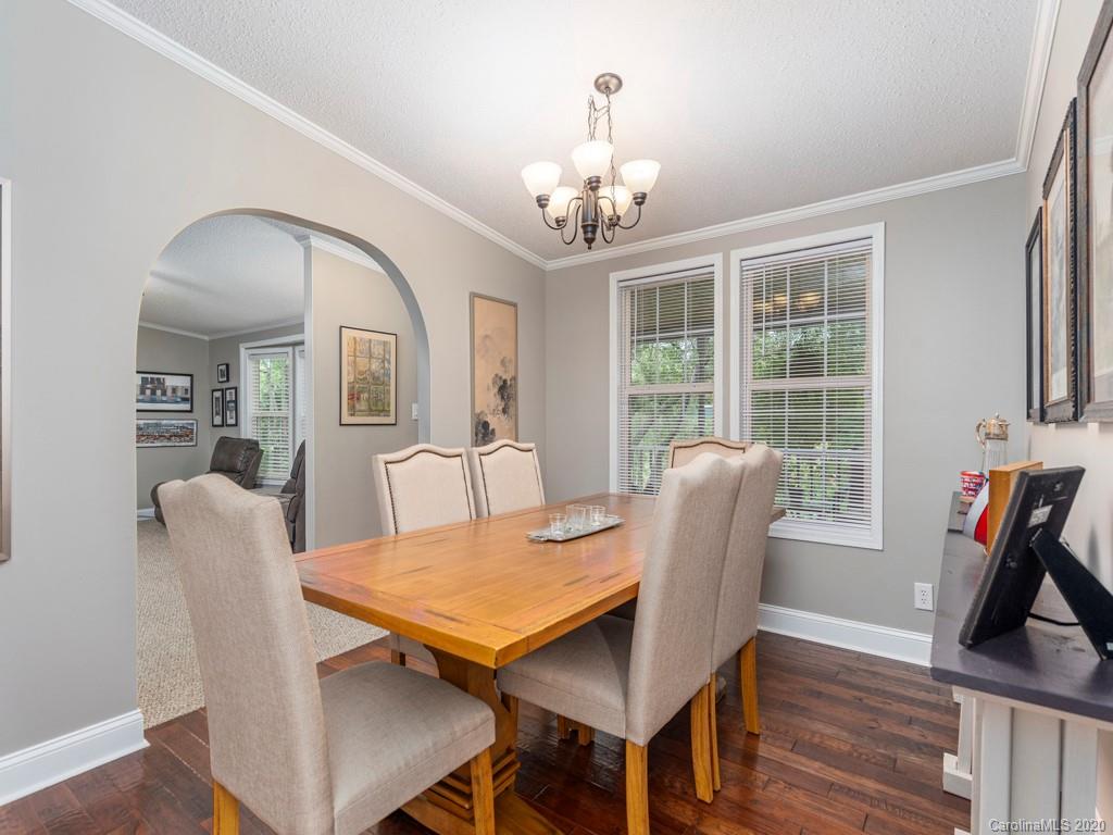 34 Edwards Street Asheville NC 28806