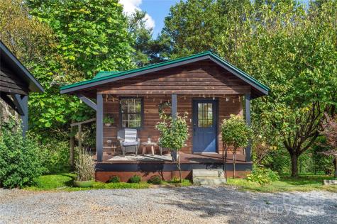 528 Padgettown Road Black Mountain NC 28711