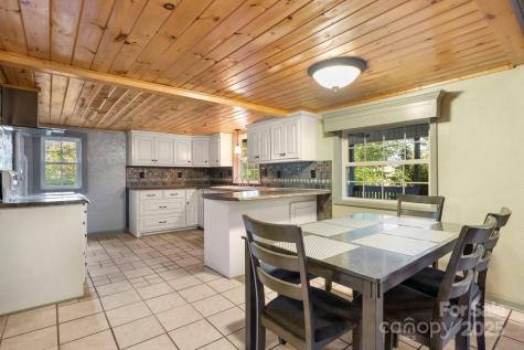 820 Peacehaven Place NW Lenoir NC 28645