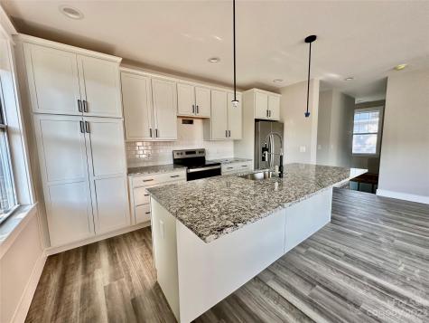 1104 Blueview Drive Black Mountain NC 28711