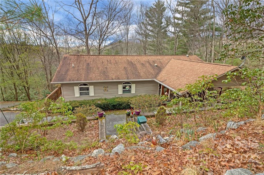 64 Mohawk Trail Lake Toxaway NC 28747