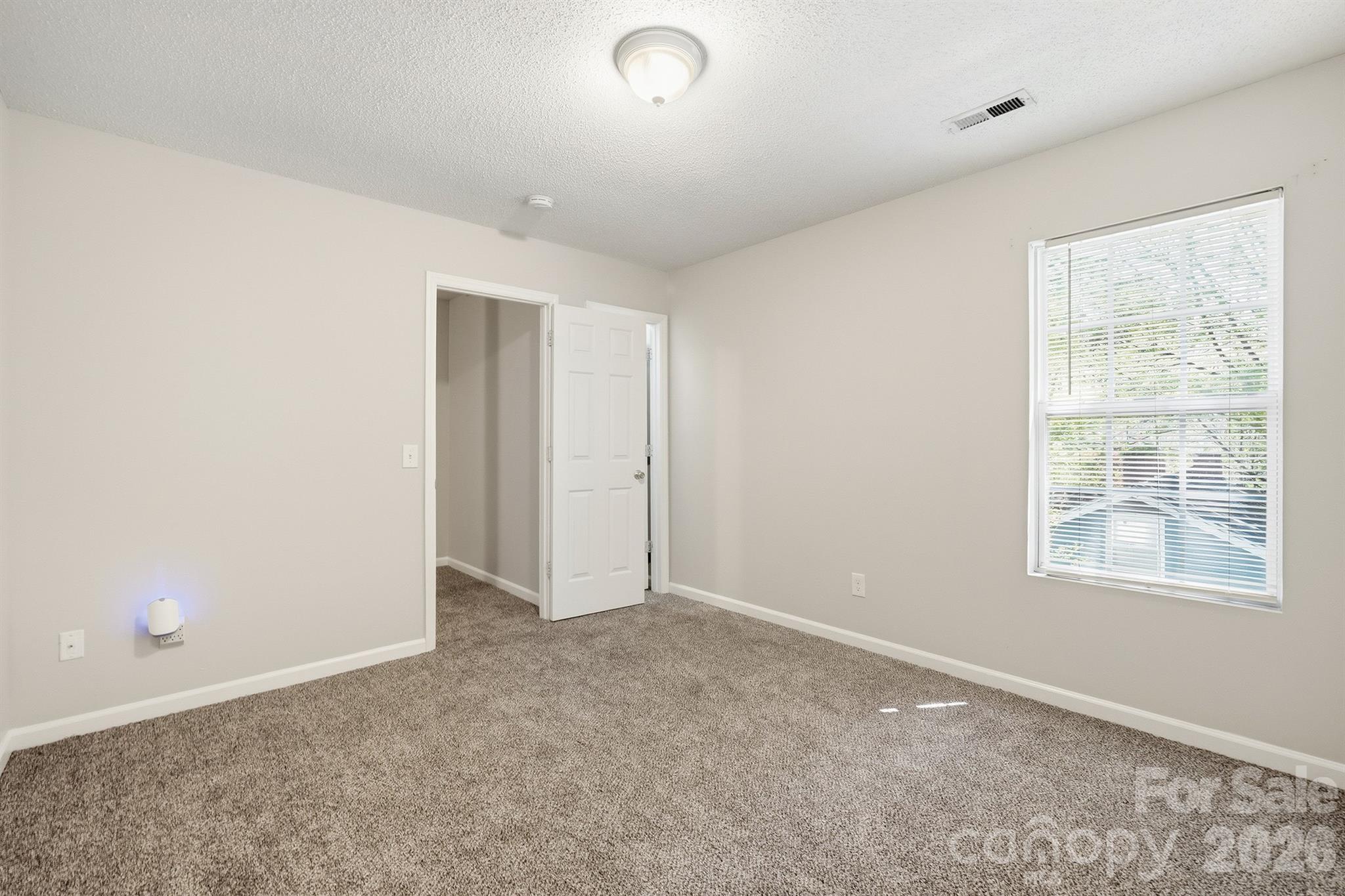 1057 19th Street NE Hickory NC 28601
