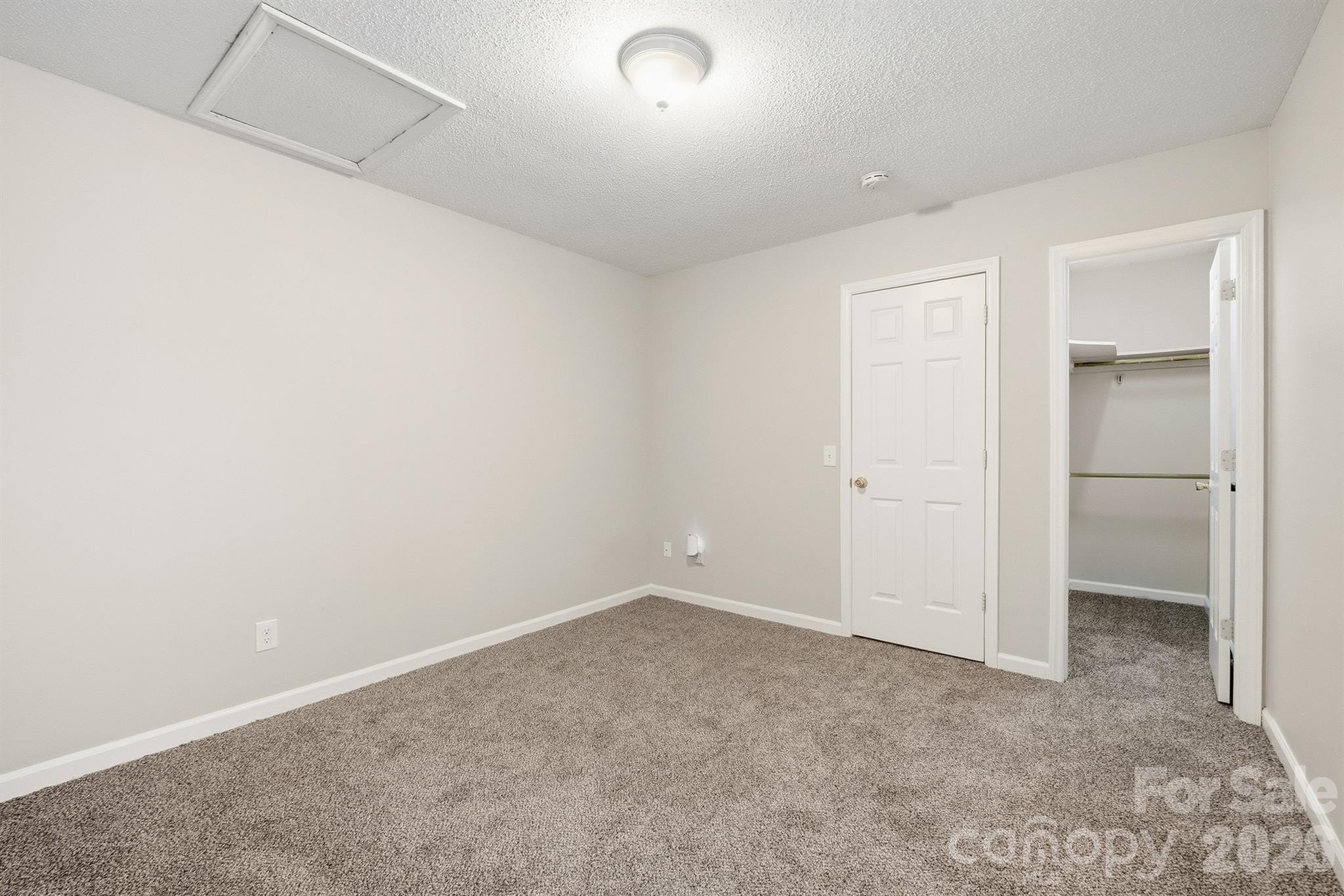1057 19th Street NE Hickory NC 28601