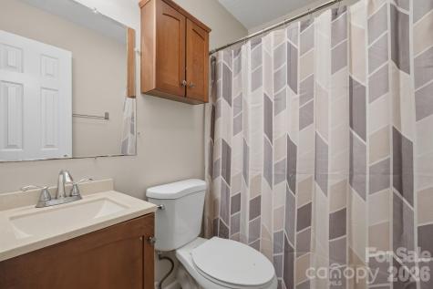 1057 19th Street NE Hickory NC 28601
