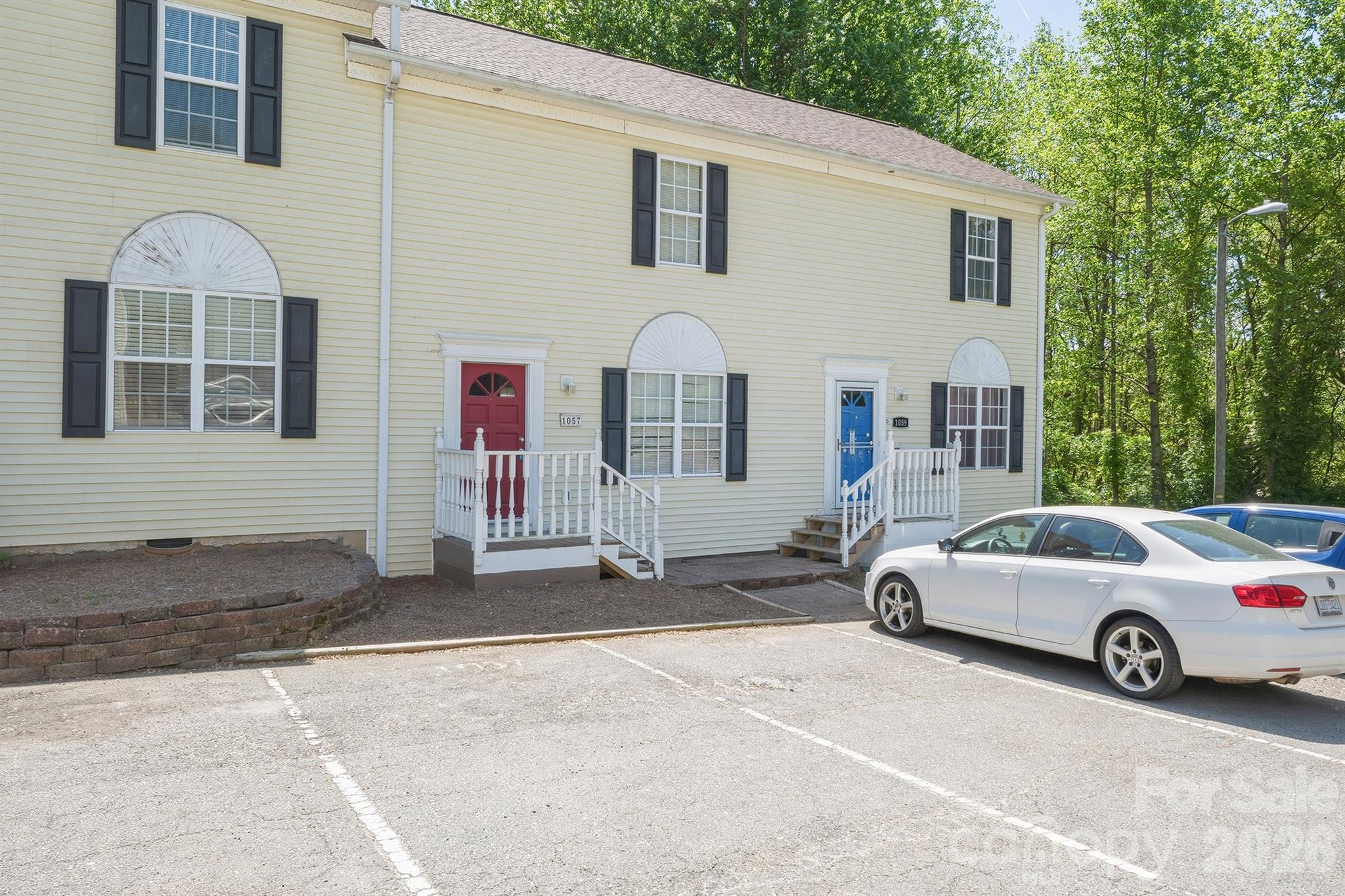 1057 19th Street NE Hickory NC 28601