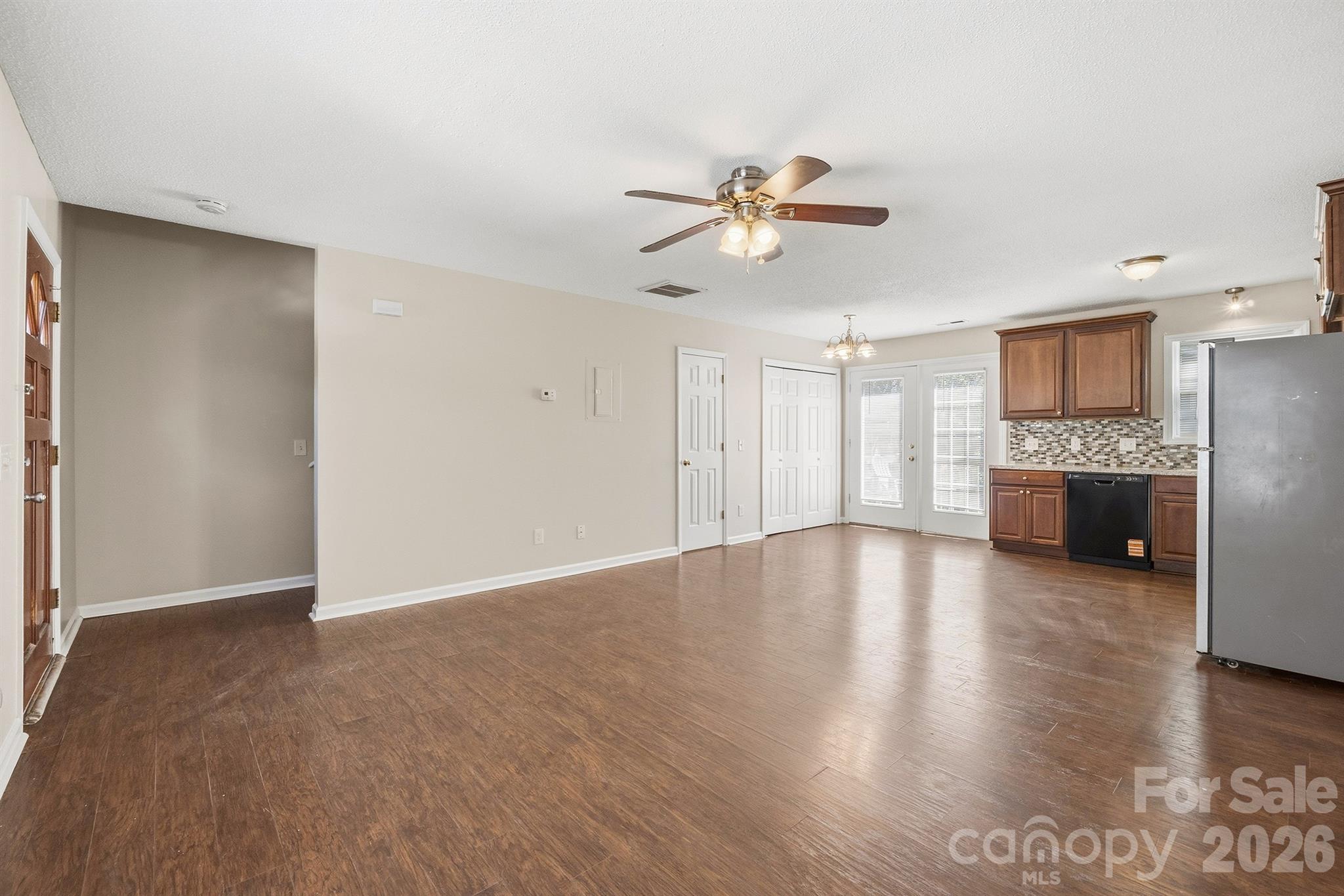 1057 19th Street NE Hickory NC 28601