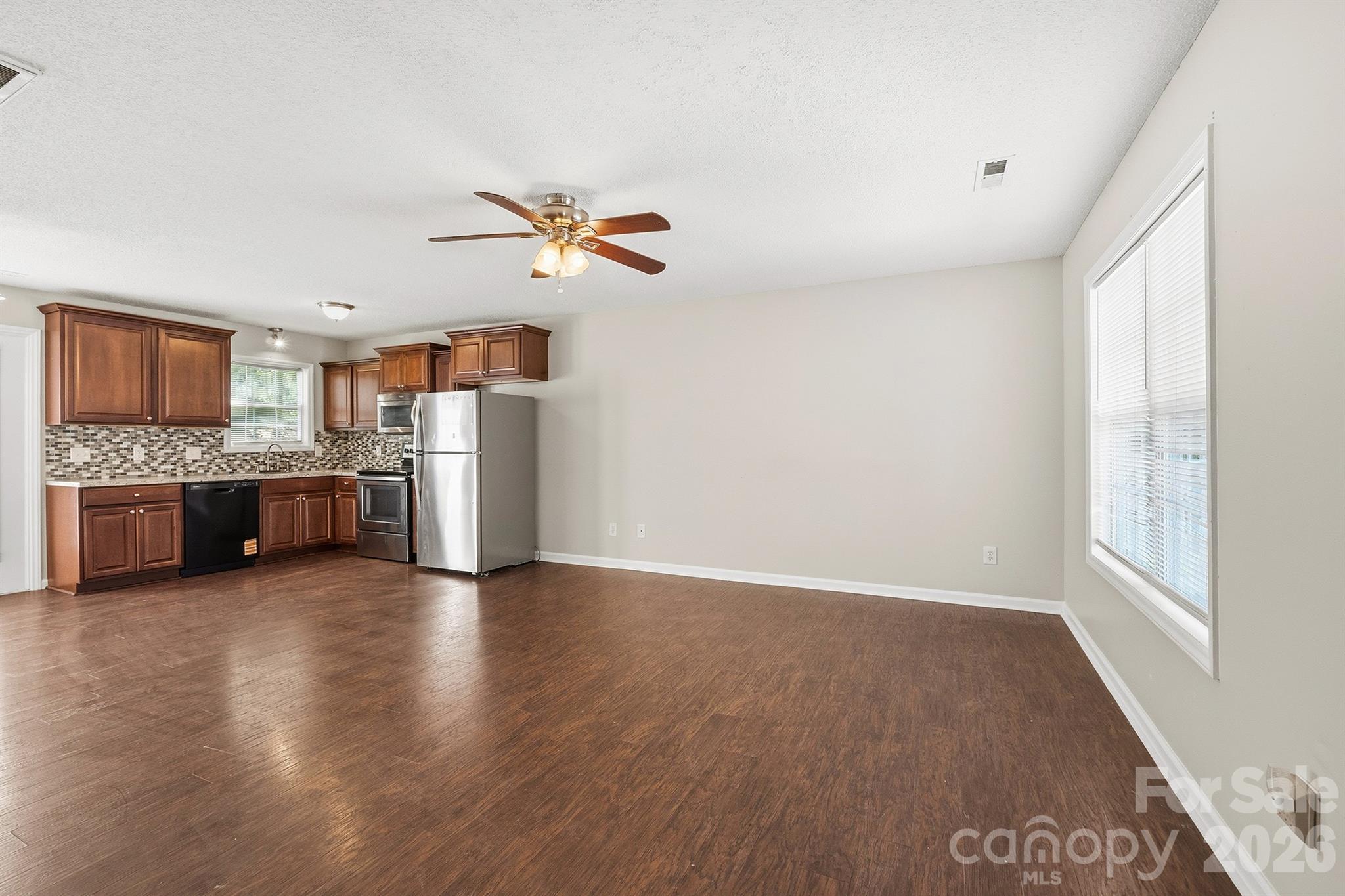 1057 19th Street NE Hickory NC 28601